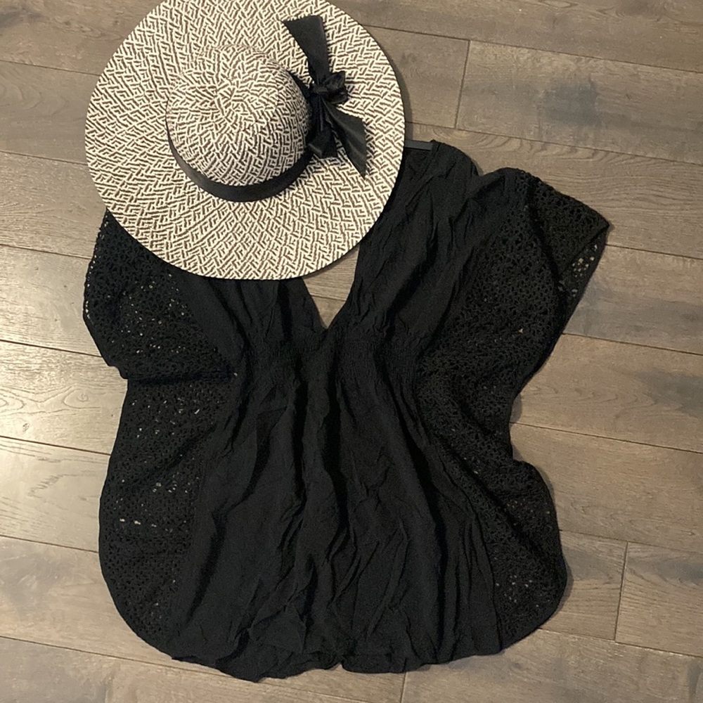 VS swimsuit coverup Small